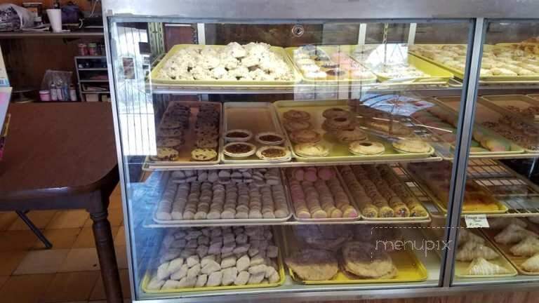 Fiesta Bakery & Cake Shop - Uvalde, TX