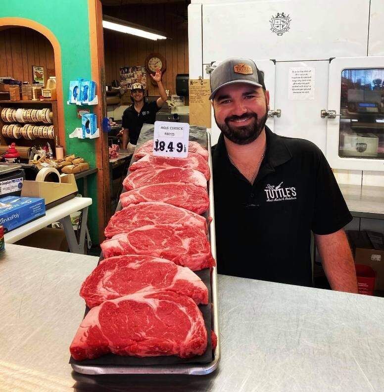 Tuttle's Grocery & Market - Woodsboro, TX