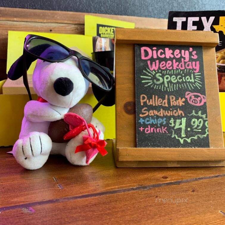 Dickey's Barbecue Pit - Victoria, TX